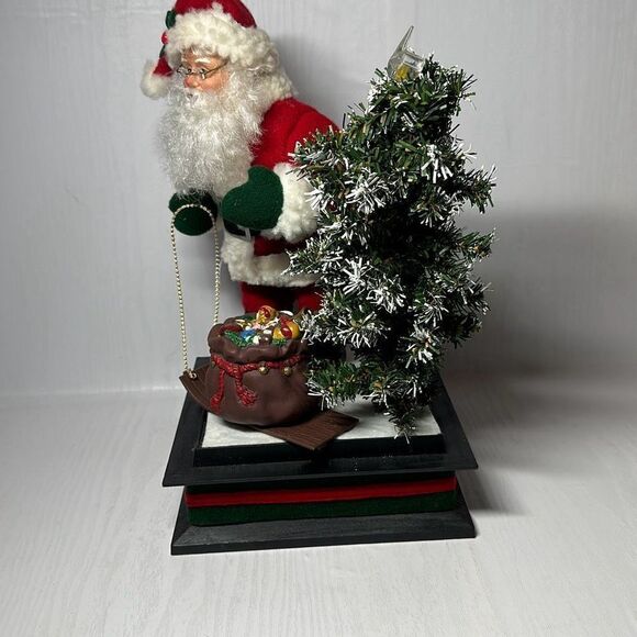 1993 - Holiday Creations    SANTA CLAUS Light-Up Scene    Plays Christmas Carols - Picture 4 of 9